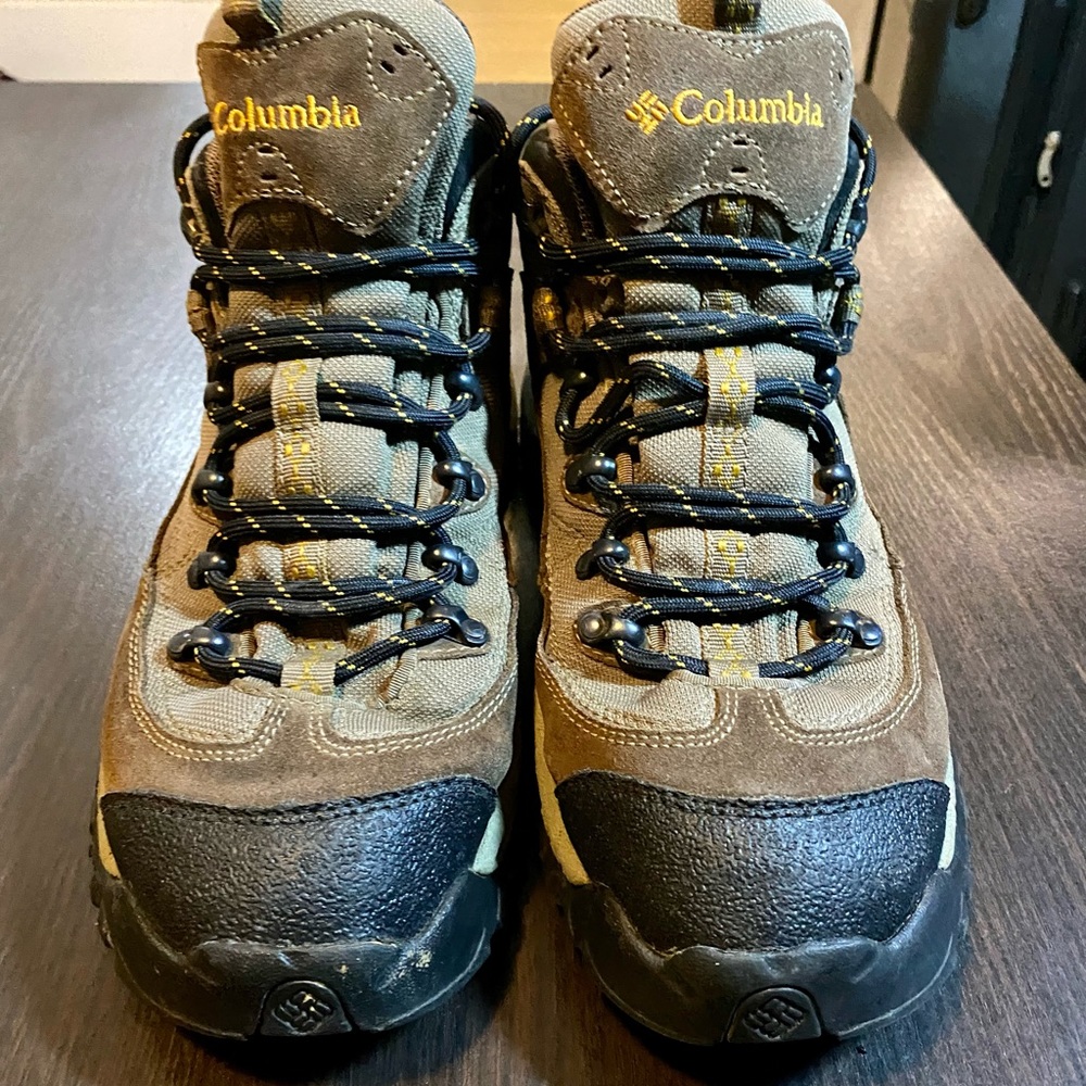 Columbia Men's YM3111-224 Trail Meister Mid WP Hiking Boots Waterproof Size 10